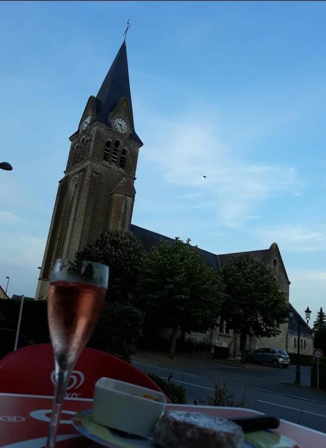 Logis Hotel & Restaurant Du Chemin Des Dames Corbeny Exterior photo